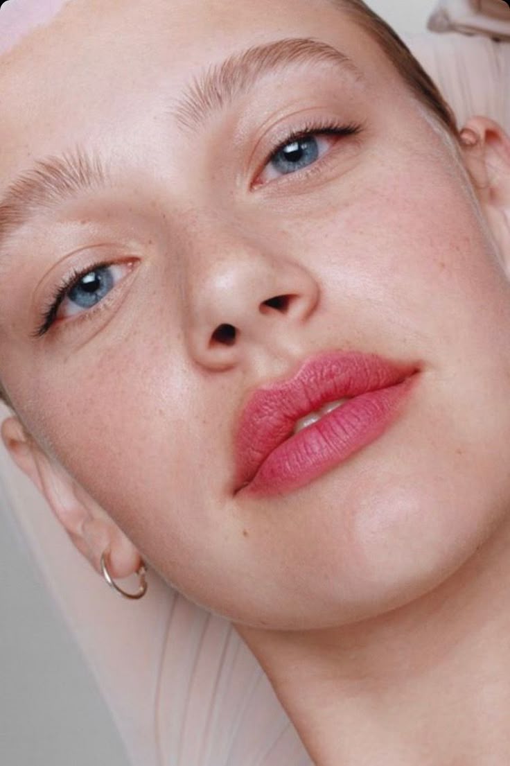 L I P  S H A P E - nro 3